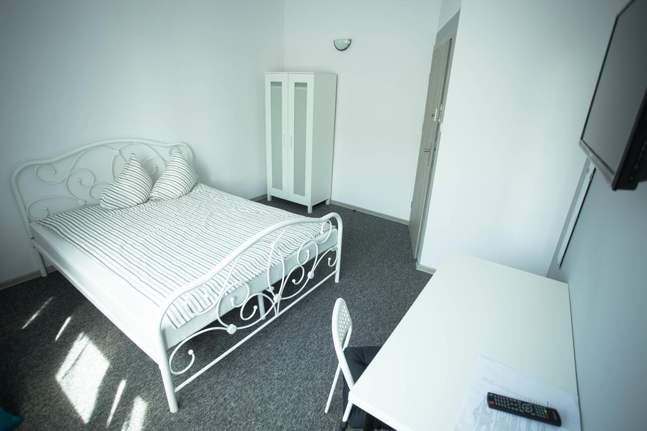 Moonriver Inn وارسو المظهر الخارجي الصورة