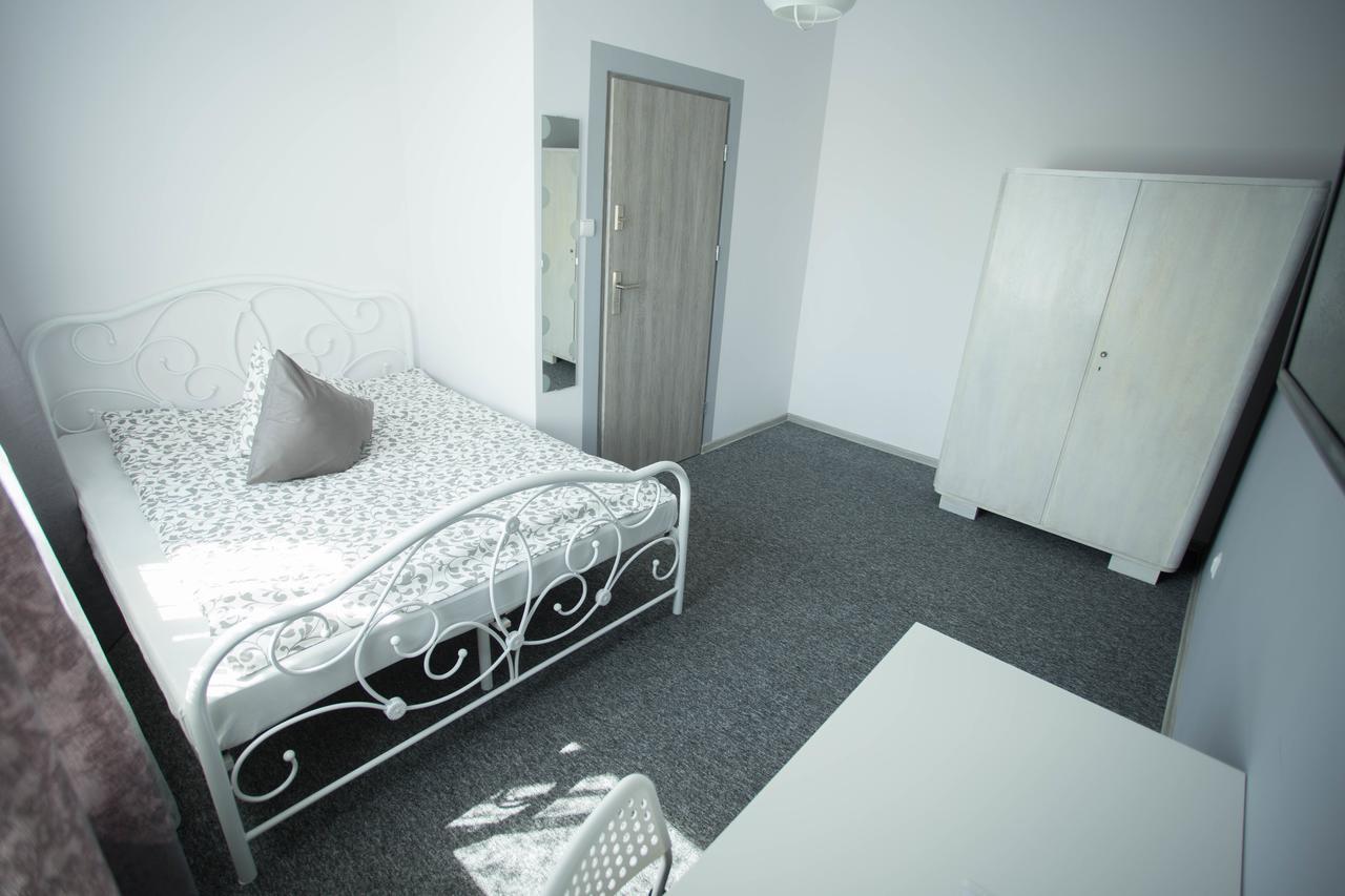 Moonriver Inn وارسو المظهر الخارجي الصورة
