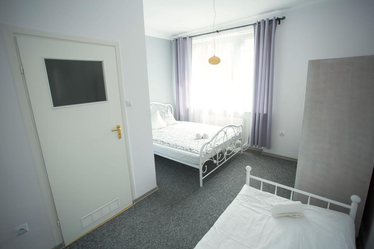 Moonriver Inn وارسو المظهر الخارجي الصورة