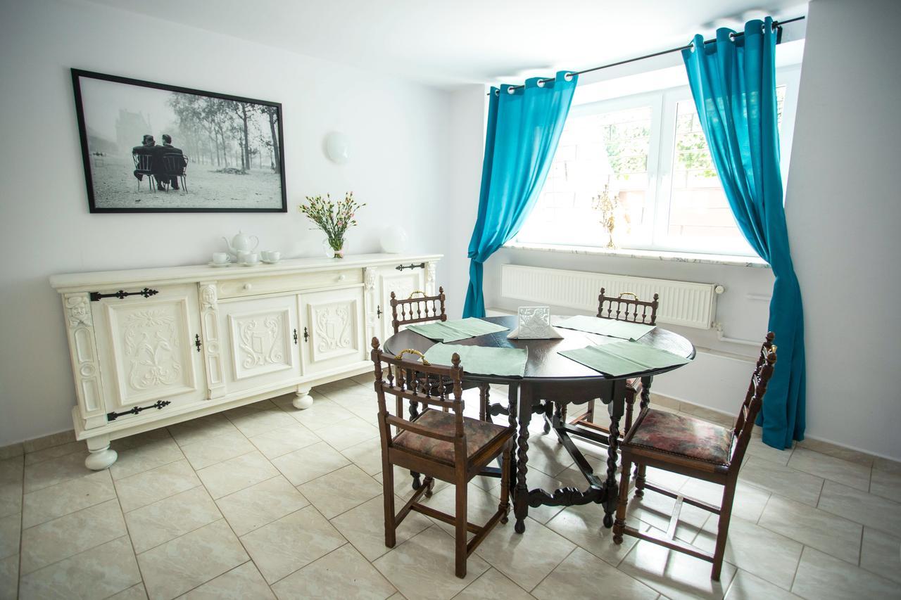 Moonriver Inn وارسو المظهر الخارجي الصورة