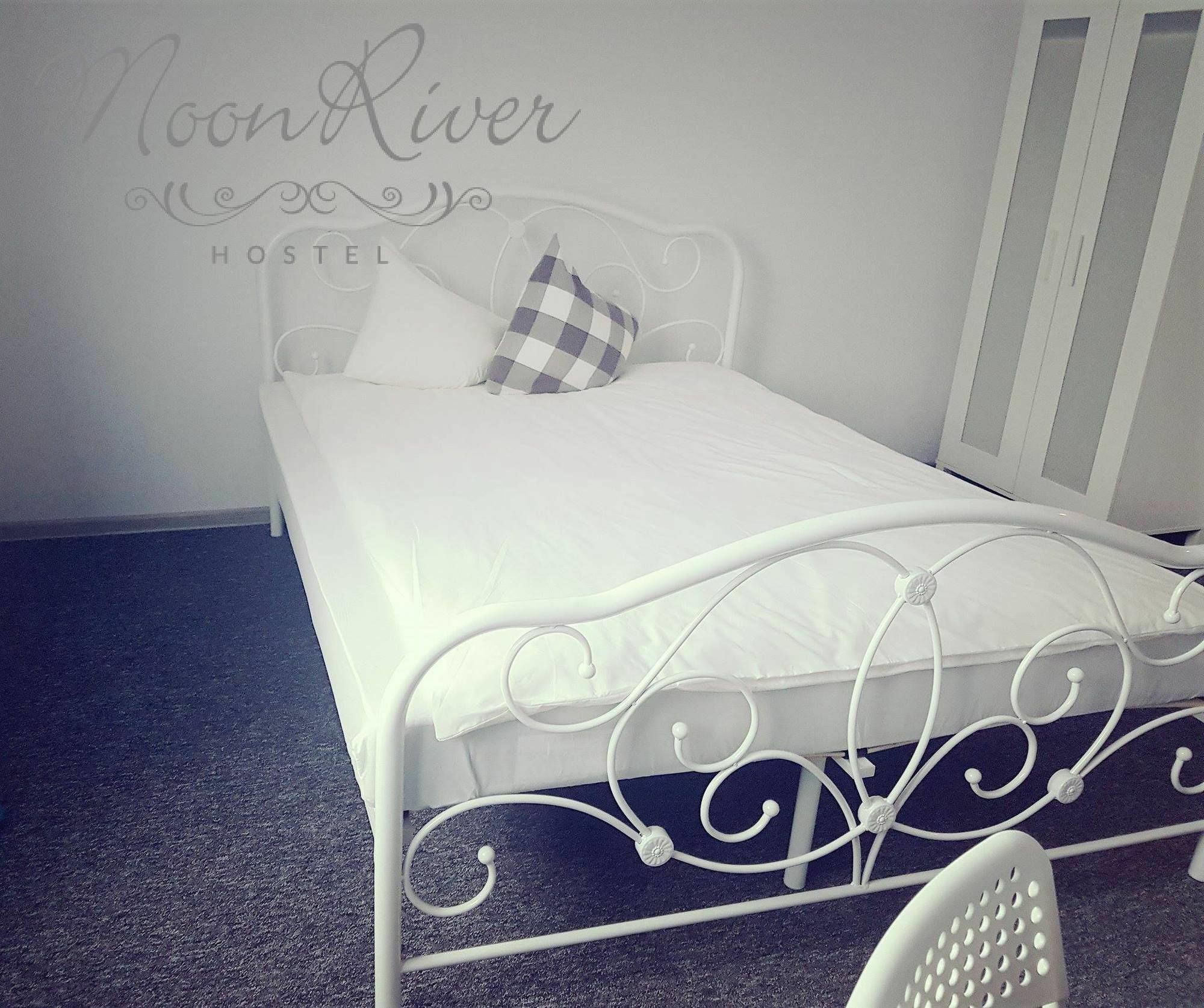 Moonriver Inn وارسو المظهر الخارجي الصورة