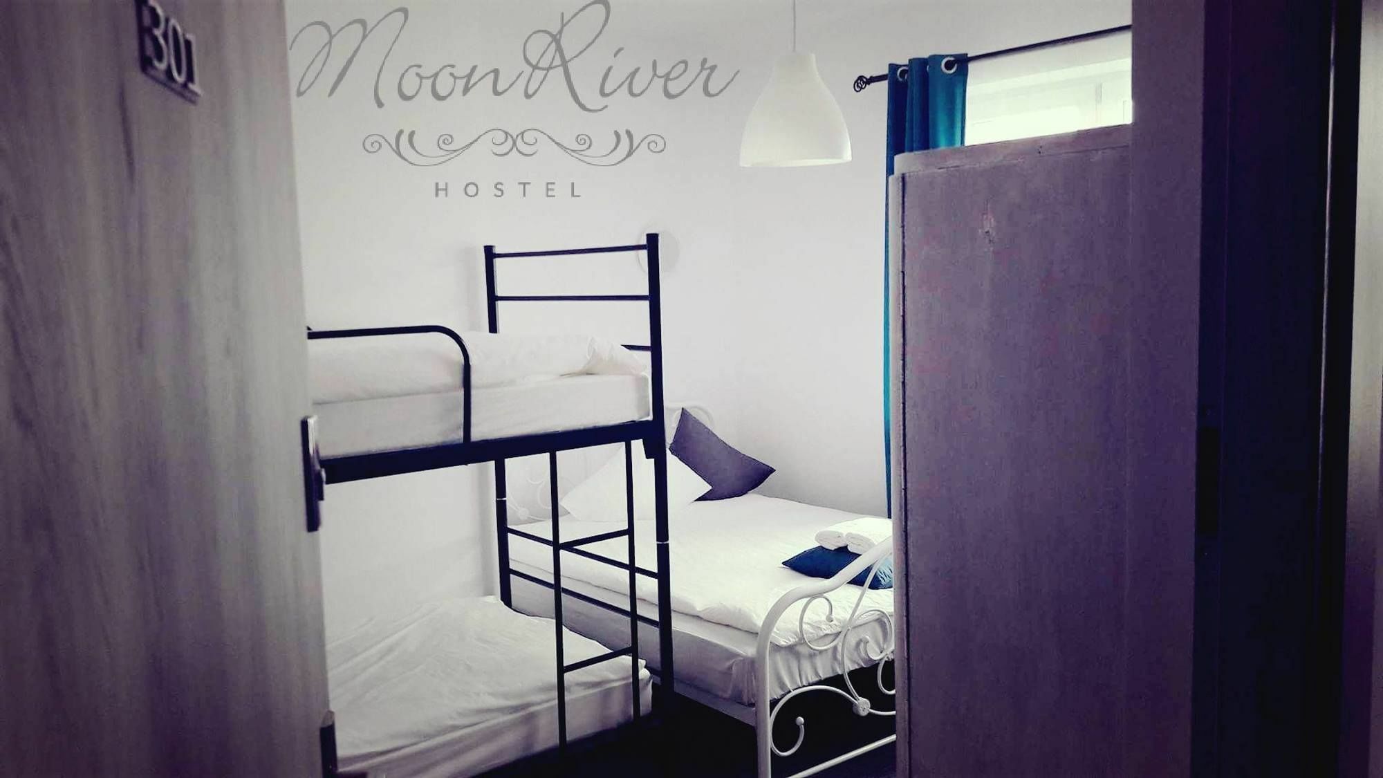 Moonriver Inn وارسو المظهر الخارجي الصورة